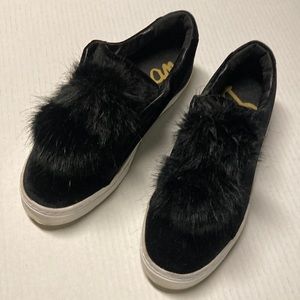 Sam Edelman black velvety sneakers 8.5